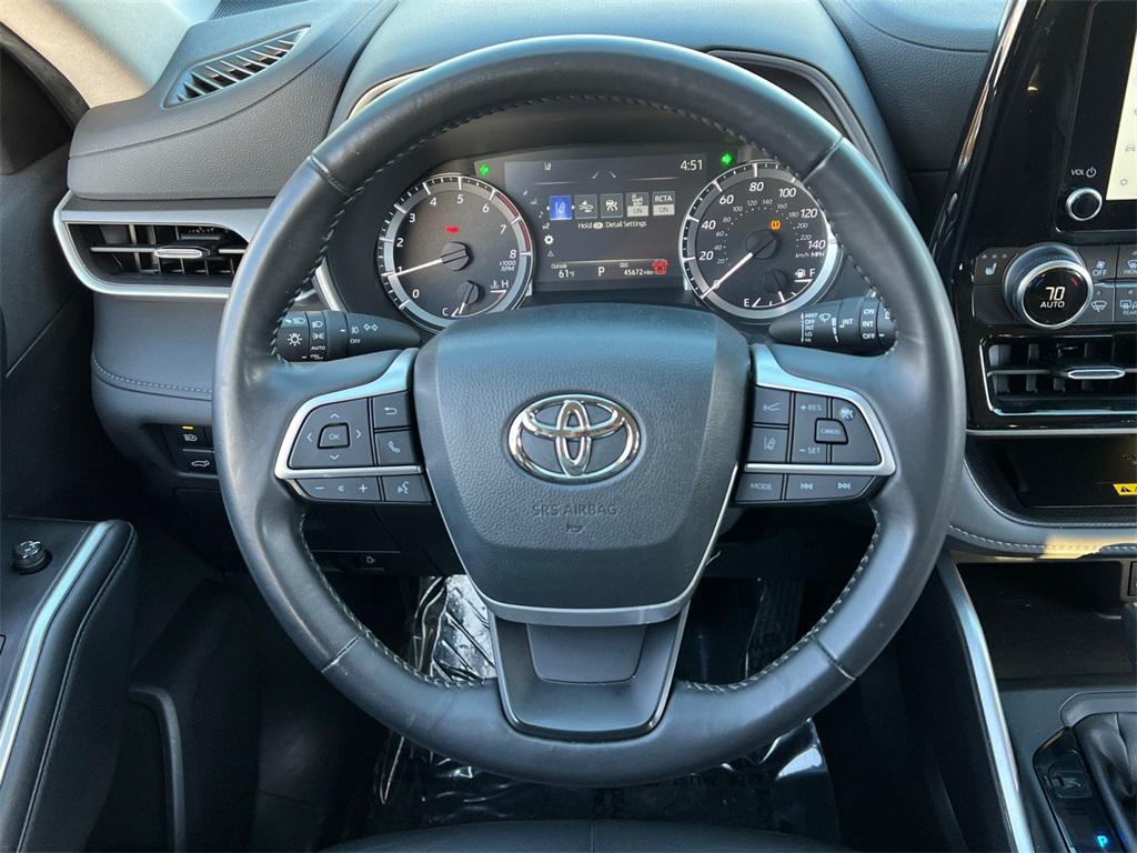 used 2024 Toyota Highlander car, priced at $36,930