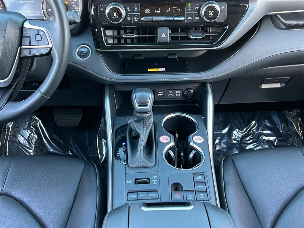 used 2024 Toyota Highlander car, priced at $36,930