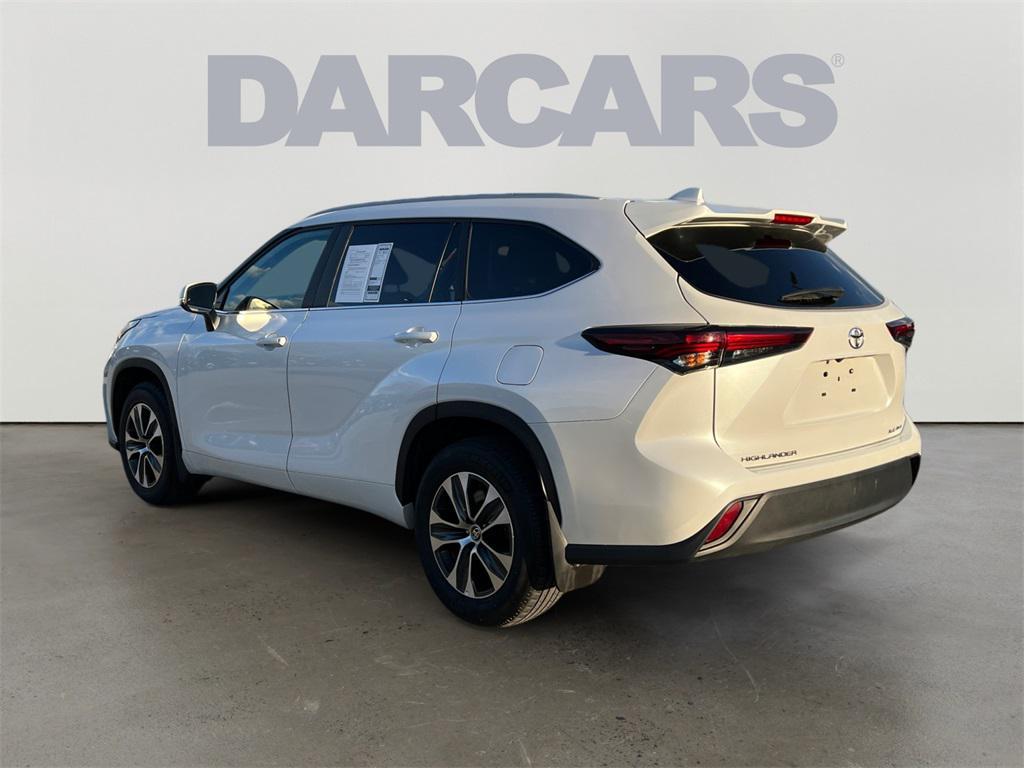 used 2024 Toyota Highlander car, priced at $36,930