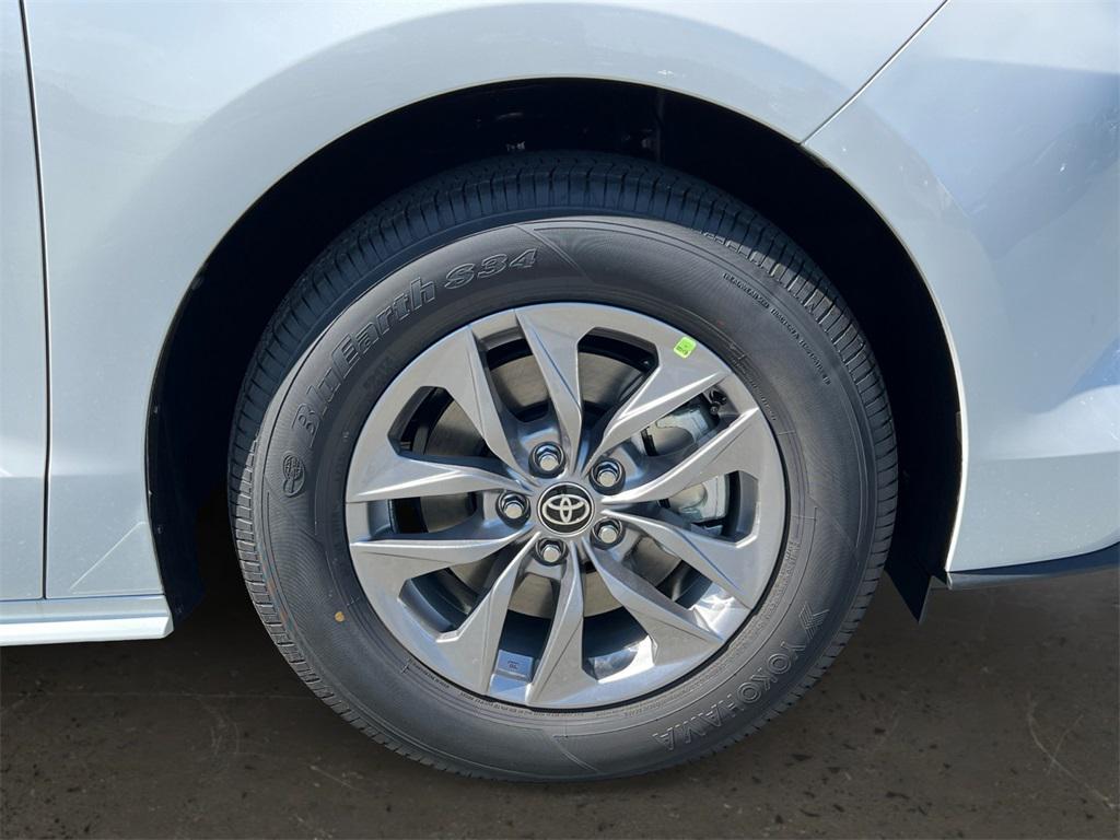 new 2025 Toyota Sienna car, priced at $49,090