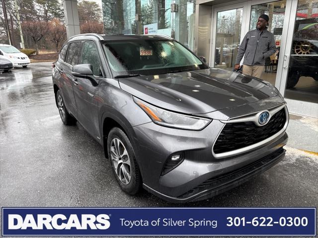 used 2021 Toyota Highlander Hybrid car, priced at $40,125