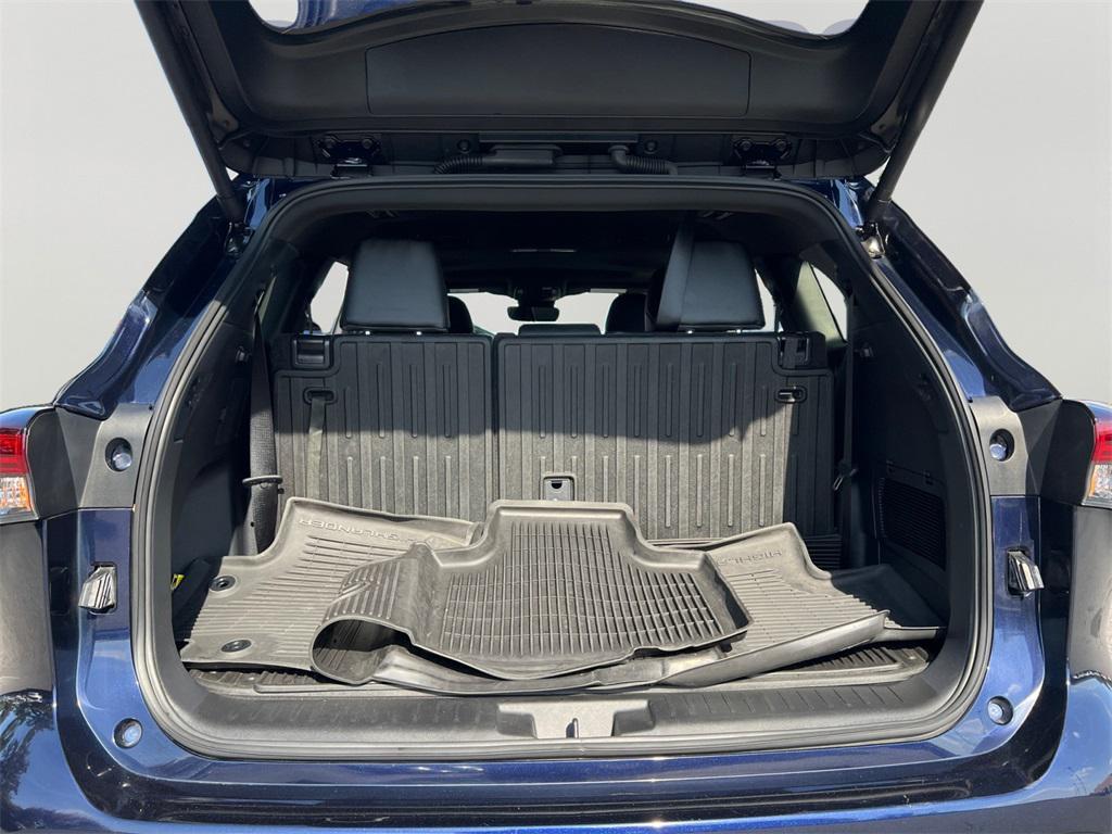 used 2025 Toyota Highlander car, priced at $46,499