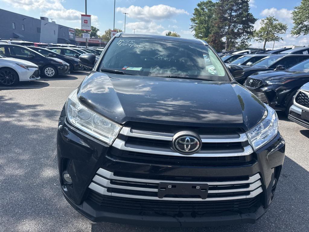 used 2019 Toyota Highlander car, priced at $24,899