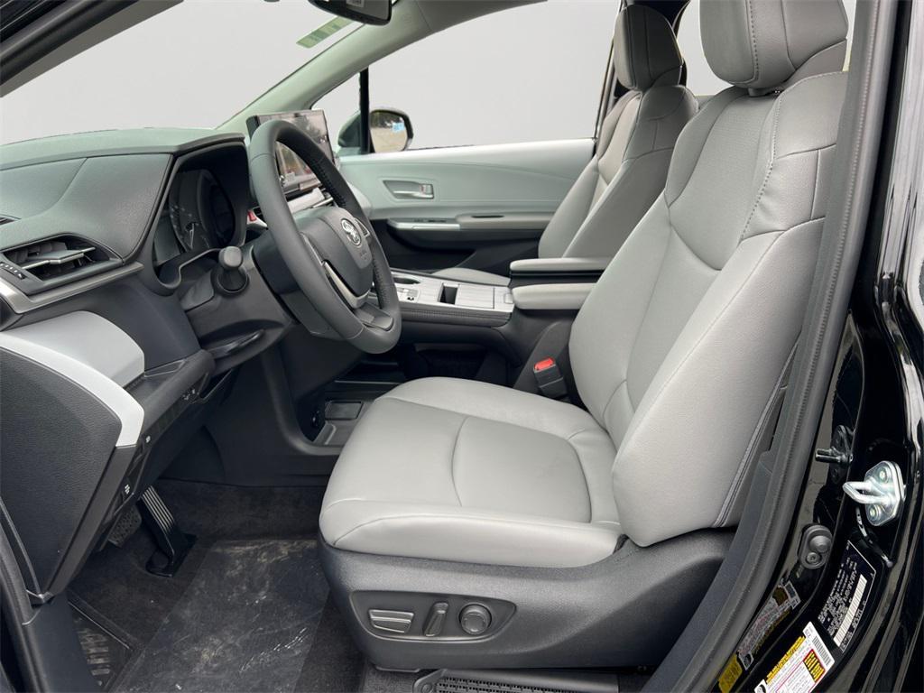 new 2025 Toyota Sienna car, priced at $48,605
