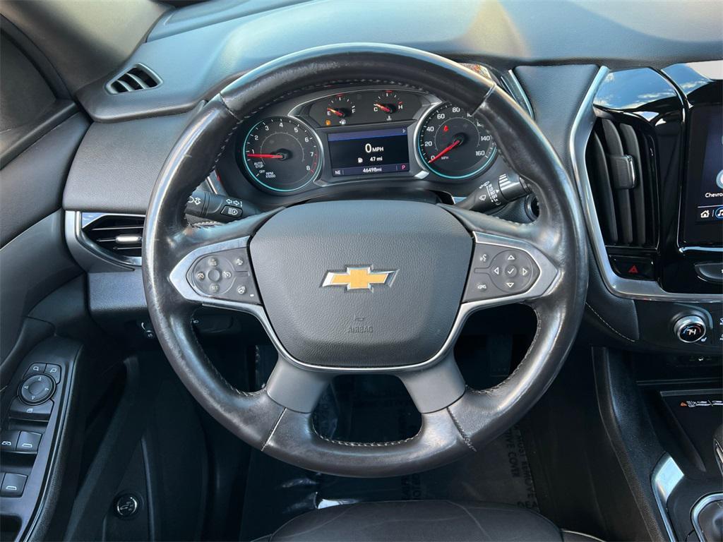 used 2022 Chevrolet Traverse car, priced at $28,139