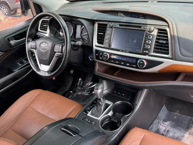 used 2017 Toyota Highlander Hybrid car, priced at $23,500