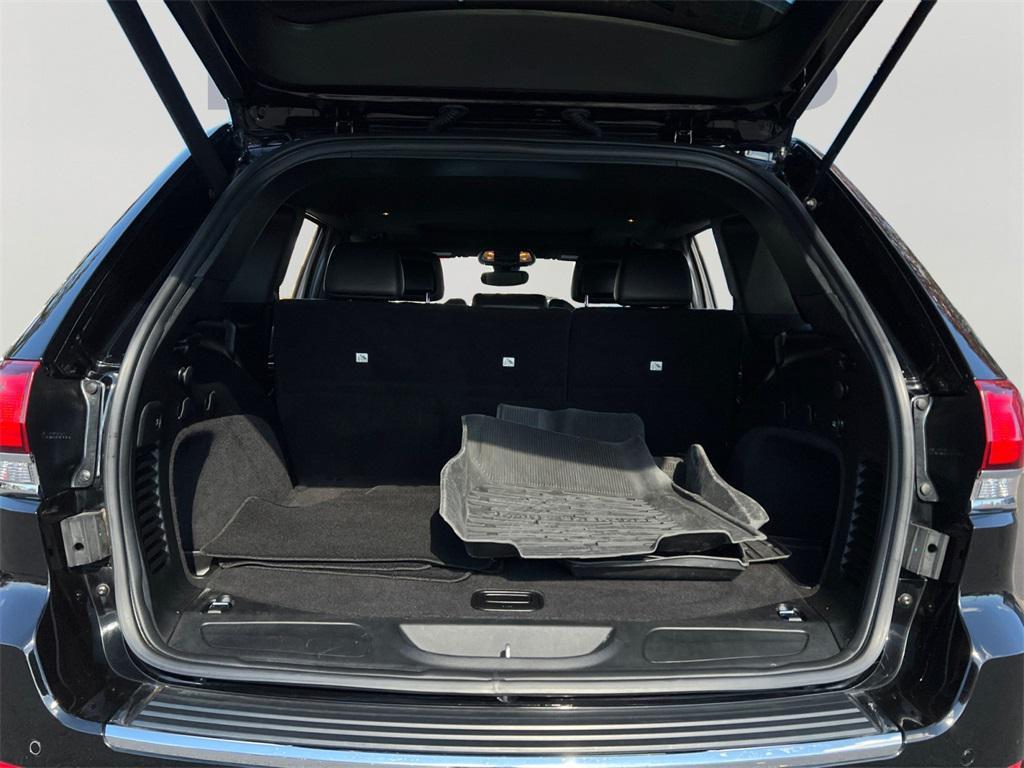 used 2020 Jeep Grand Cherokee car, priced at $23,499