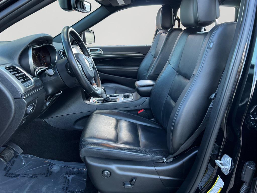 used 2020 Jeep Grand Cherokee car, priced at $23,499