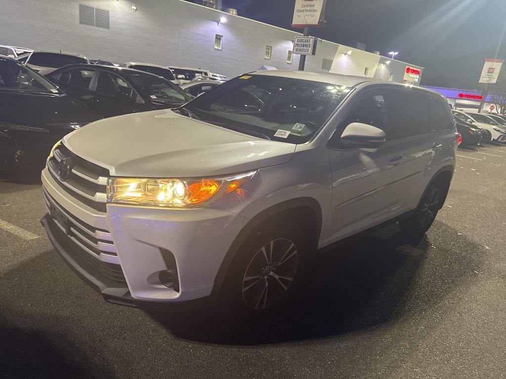used 2019 Toyota Highlander car, priced at $23,914
