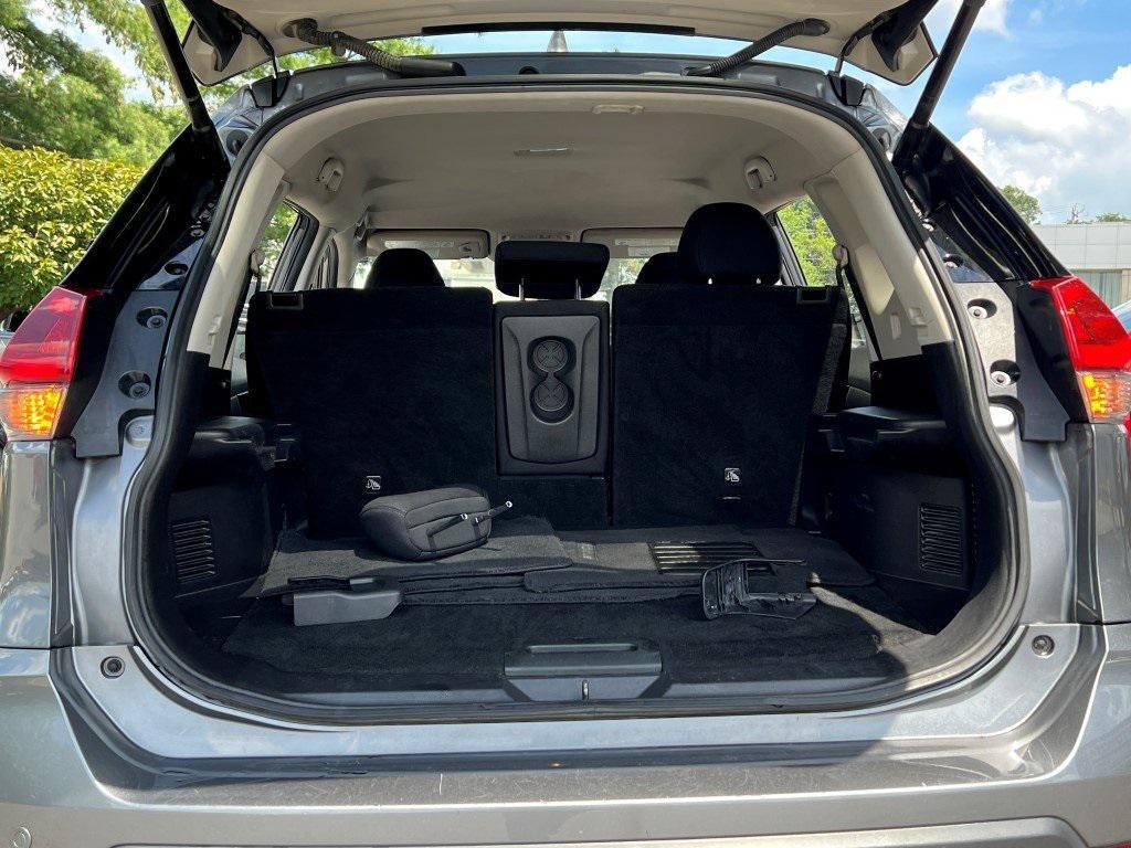 used 2019 Nissan Rogue car, priced at $12,899