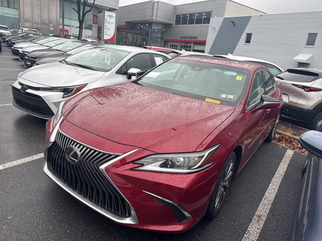 used 2019 Lexus ES 350 car, priced at $26,840