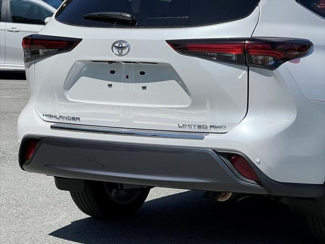 new 2024 Toyota Highlander car, priced at $51,015