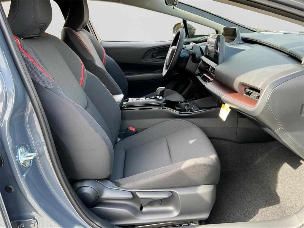 new 2026 Toyota Prius Plug-In Hybrid car, priced at $35,764