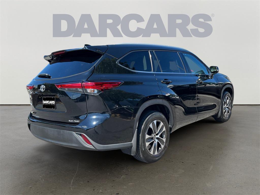 used 2022 Toyota Highlander car, priced at $37,890