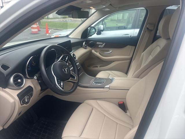 used 2022 Mercedes-Benz GLC 300 car