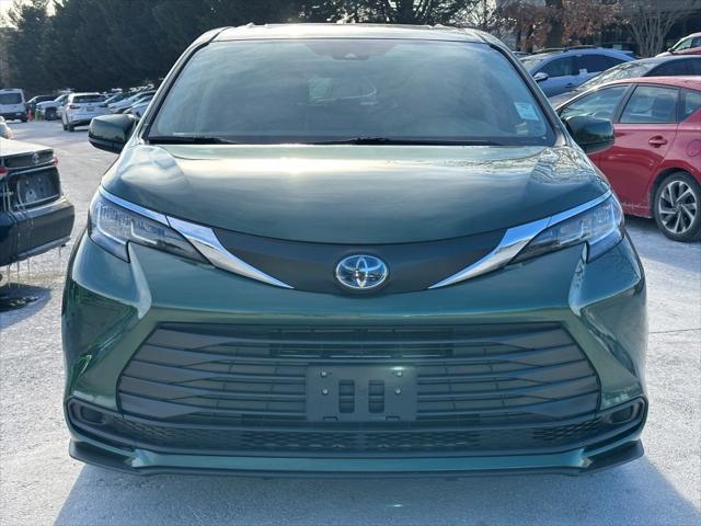 used 2021 Toyota Sienna car, priced at $30,750