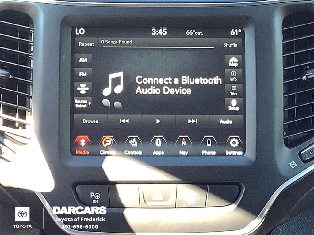 used 2023 Jeep Cherokee car, priced at $23,299