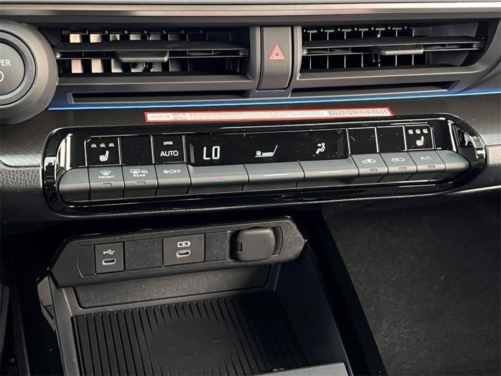 new 2025 Toyota Prius car, priced at $38,164