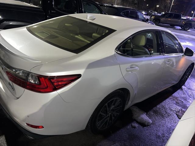 used 2016 Lexus ES 350 car, priced at $18,586