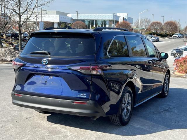 used 2023 Toyota Sienna car, priced at $40,399