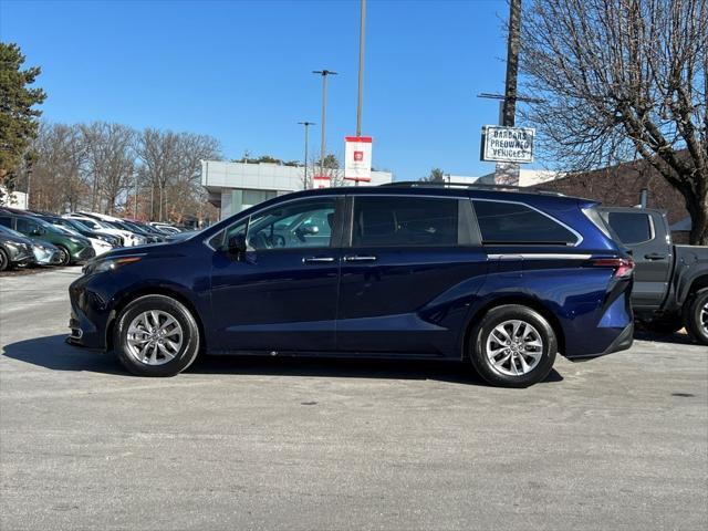 used 2023 Toyota Sienna car, priced at $40,399