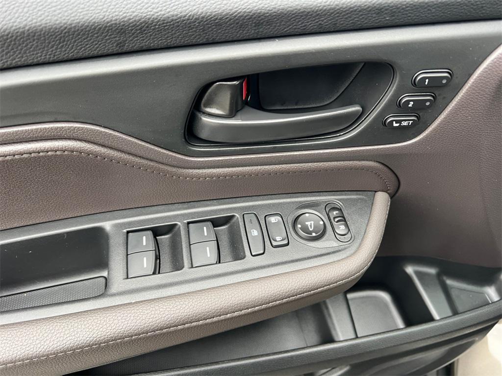 used 2021 Honda Odyssey car, priced at $29,402