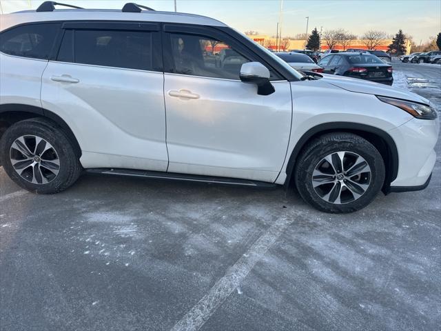 used 2020 Toyota Highlander car, priced at $26,000