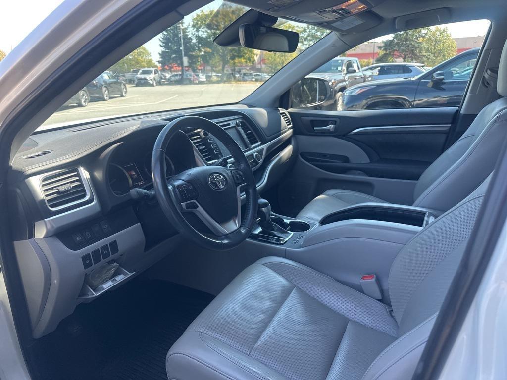 used 2018 Toyota Highlander car, priced at $25,490