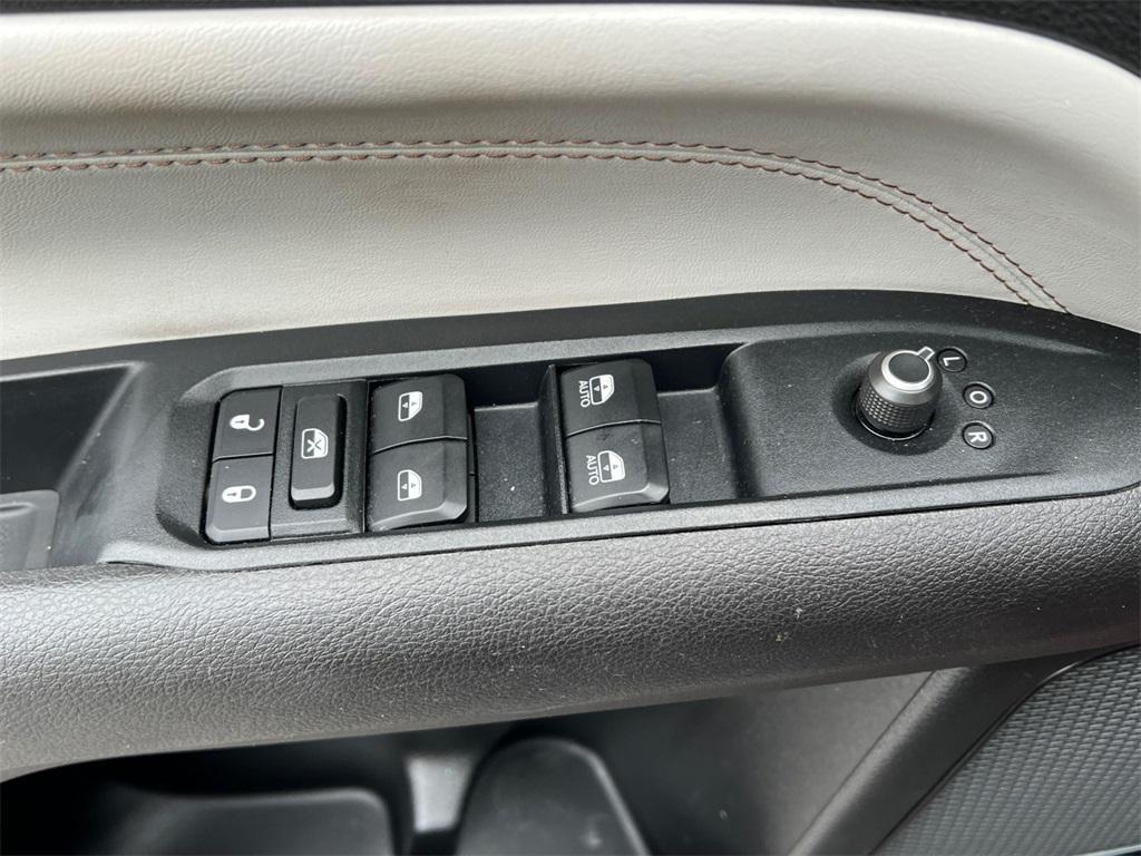 used 2022 Jeep Compass car, priced at $21,173