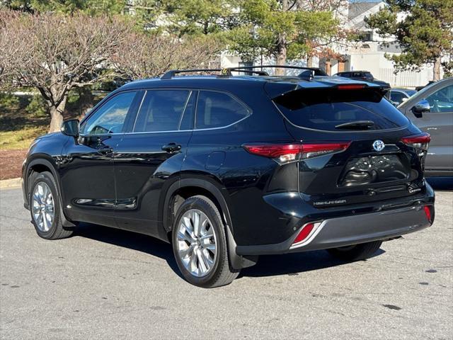 used 2023 Toyota Highlander Hybrid car, priced at $40,789