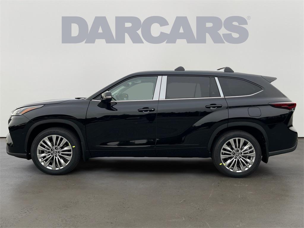 new 2025 Toyota Highlander car, priced at $55,957