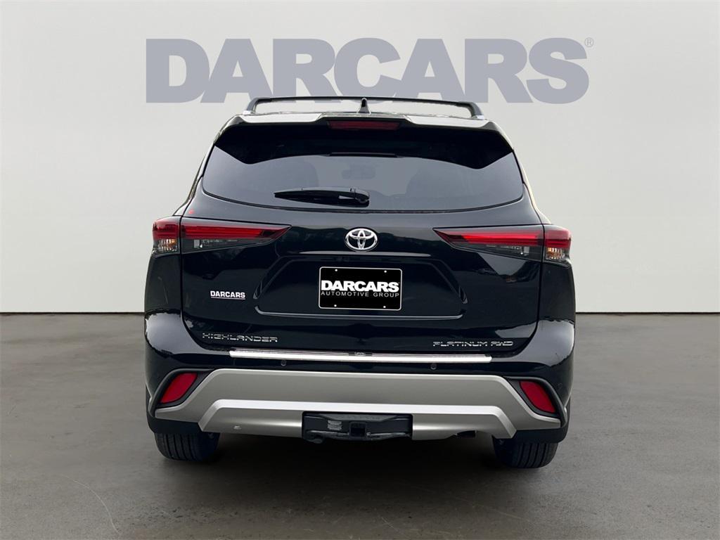 new 2025 Toyota Highlander car, priced at $55,957