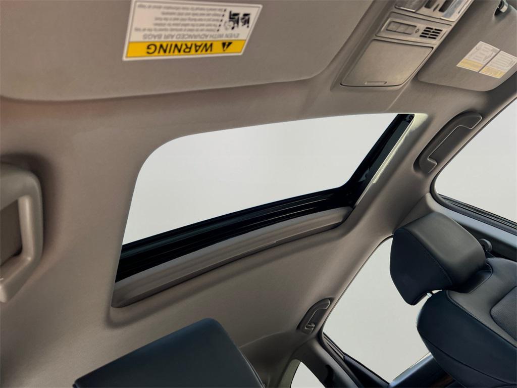 used 2022 Honda CR-V car, priced at $24,699