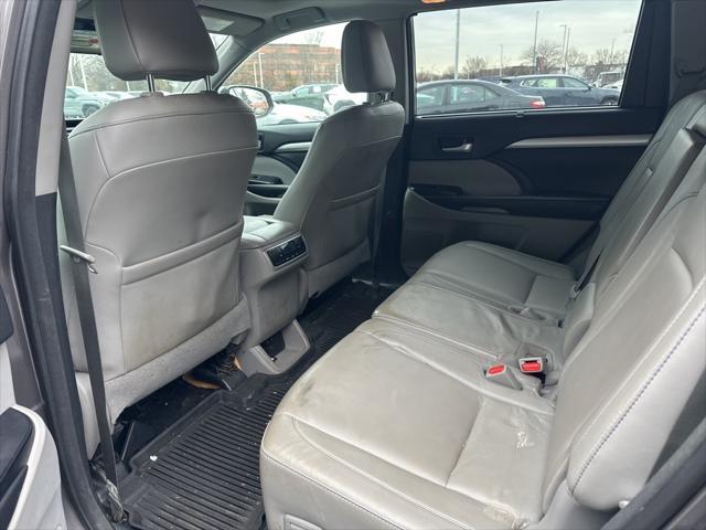 used 2018 Toyota Highlander car, priced at $25,750