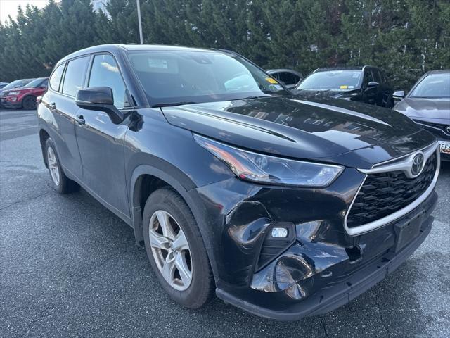 used 2022 Toyota Highlander car, priced at $28,918