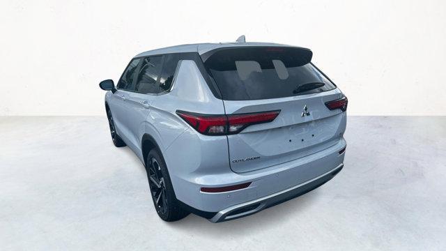 new 2024 Mitsubishi Outlander car, priced at $35,048