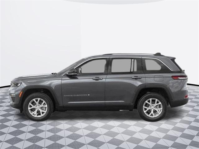 new 2025 Jeep Grand Cherokee car, priced at $43,970