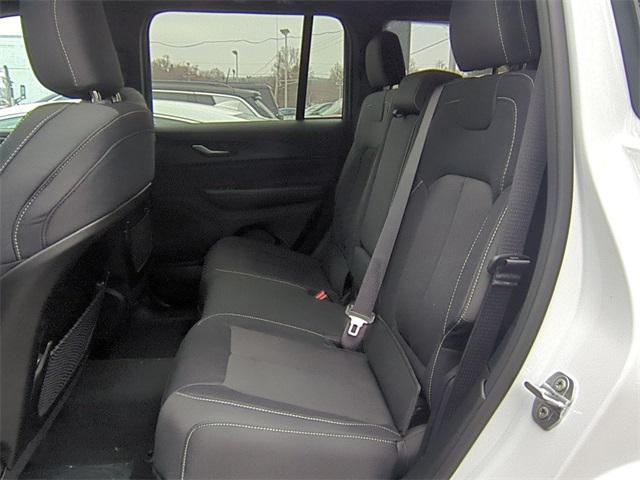 new 2025 Jeep Grand Cherokee car, priced at $38,347
