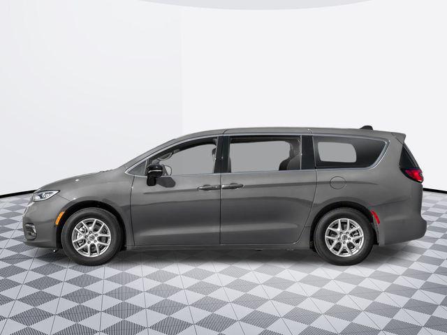new 2025 Chrysler Pacifica car, priced at $42,732