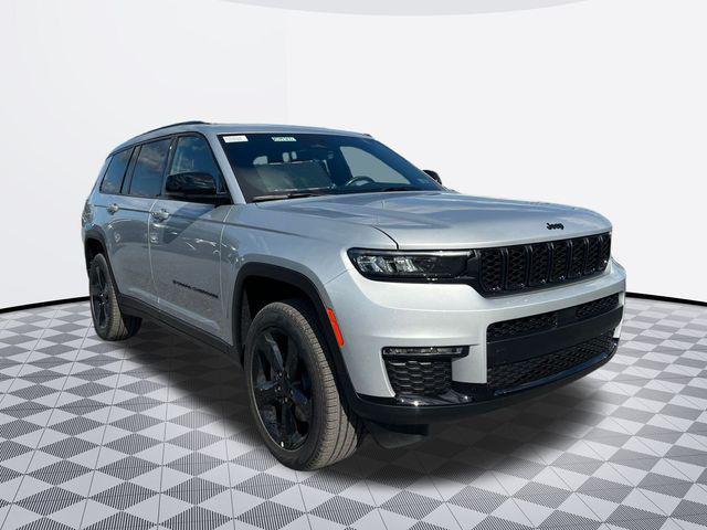 new 2025 Jeep Grand Cherokee L car, priced at $45,754