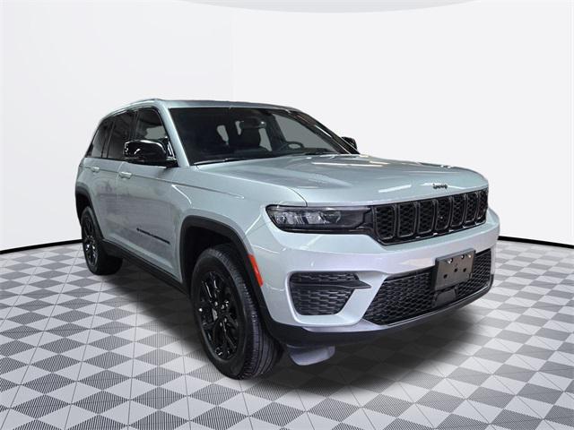 used 2024 Jeep Grand Cherokee car, priced at $37,000