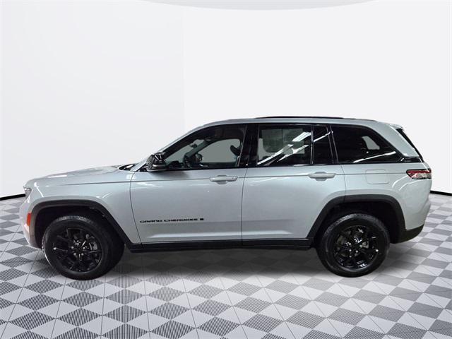 used 2024 Jeep Grand Cherokee car, priced at $37,000