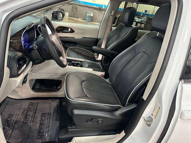 used 2023 Chrysler Pacifica Hybrid car, priced at $29,580