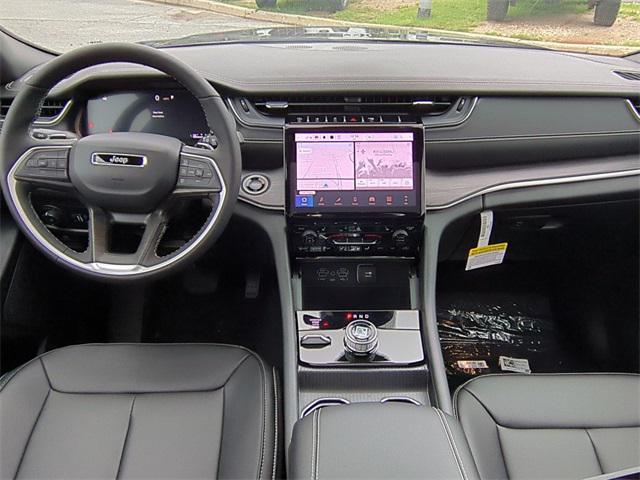 new 2025 Jeep Grand Cherokee car, priced at $47,005