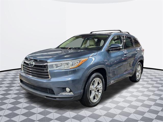 used 2015 Toyota Highlander car, priced at $18,500