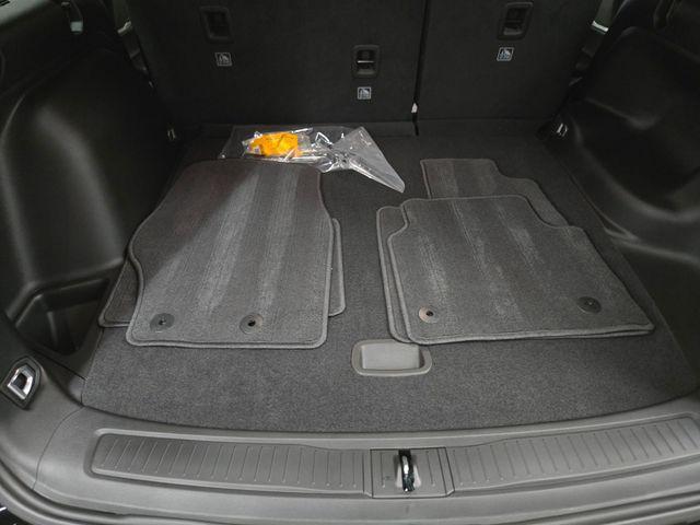 used 2025 Jeep Grand Cherokee car, priced at $43,000