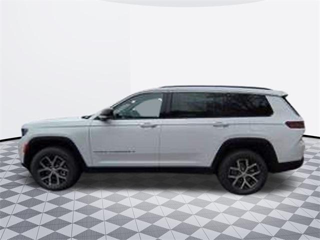 new 2025 Jeep Grand Cherokee car, priced at $49,102