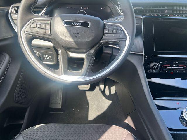 new 2025 Jeep Grand Cherokee car, priced at $41,816