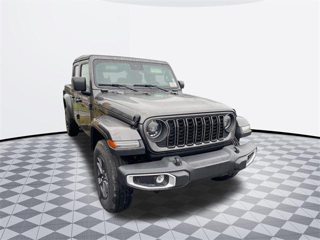 new 2024 Jeep Gladiator car, priced at $39,540