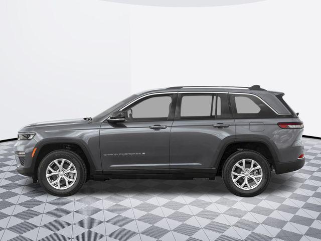 new 2025 Jeep Grand Cherokee car, priced at $47,495